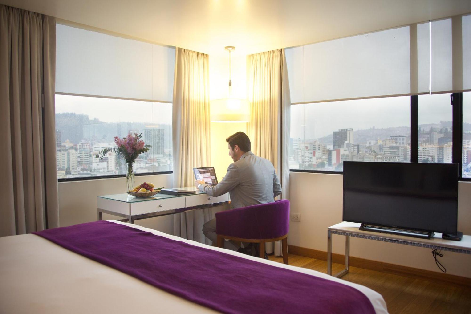 Hotel Rio Amazonas Quito Buitenkant foto